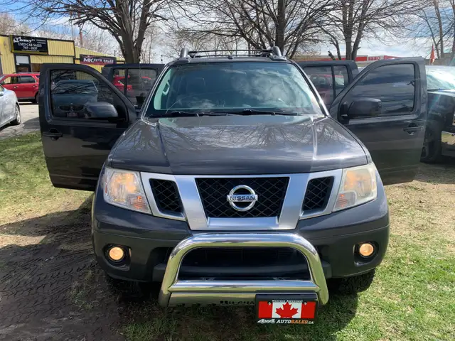 2015 NISSAN FRONTIER PRO4X CREW LOW KMS CERTIFIED - Photo 11