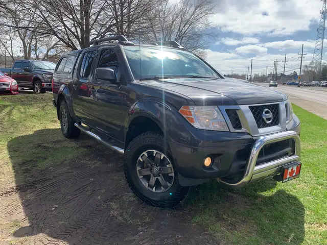 2015 NISSAN FRONTIER PRO4X CREW LOW KMS CERTIFIED - Photo 12