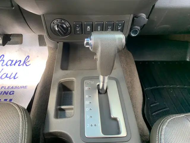 2015 NISSAN FRONTIER PRO4X CREW LOW KMS CERTIFIED - Photo 22