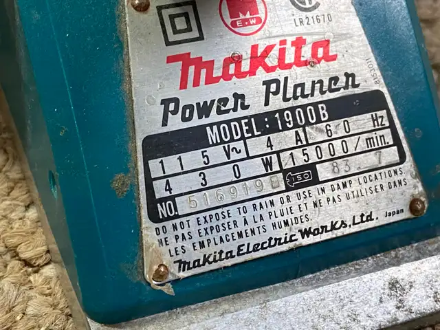 Makita Power Planer. Model 1900B - Photo 2