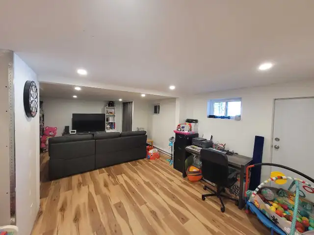 Appartement deux étages: 3 chambres, 2 SDB, Garage, Cour. - Photo 8