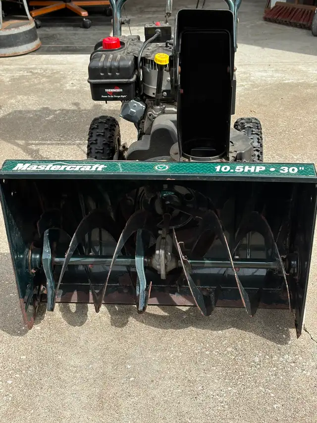 Snowblower - Photo 3