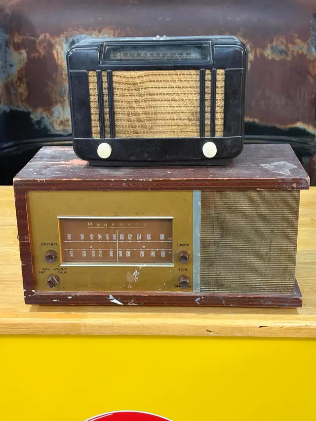 Antique Radios