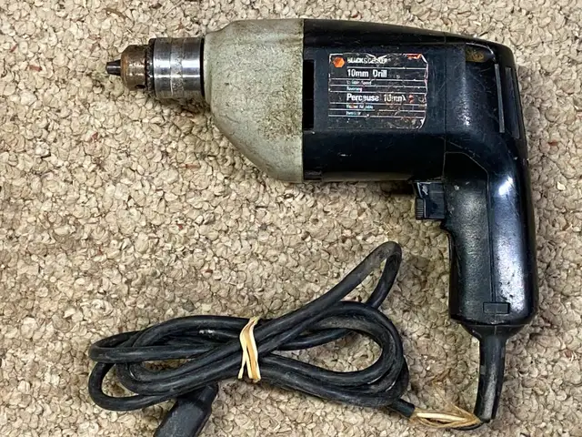 Free Black and Decker 10mm Drill