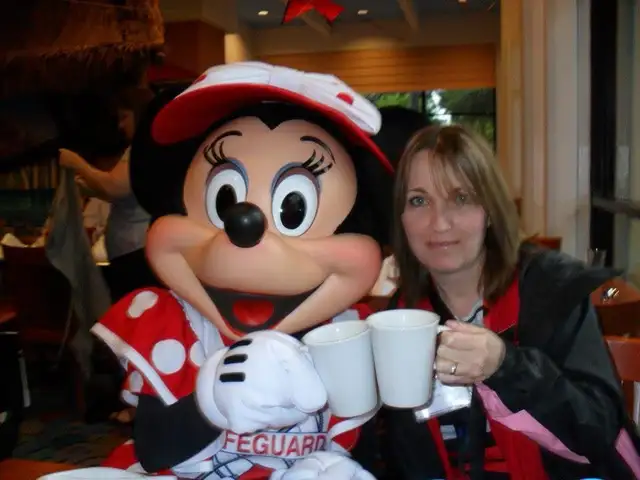 Free Canadian Disney Vacation Planner - Photo 2