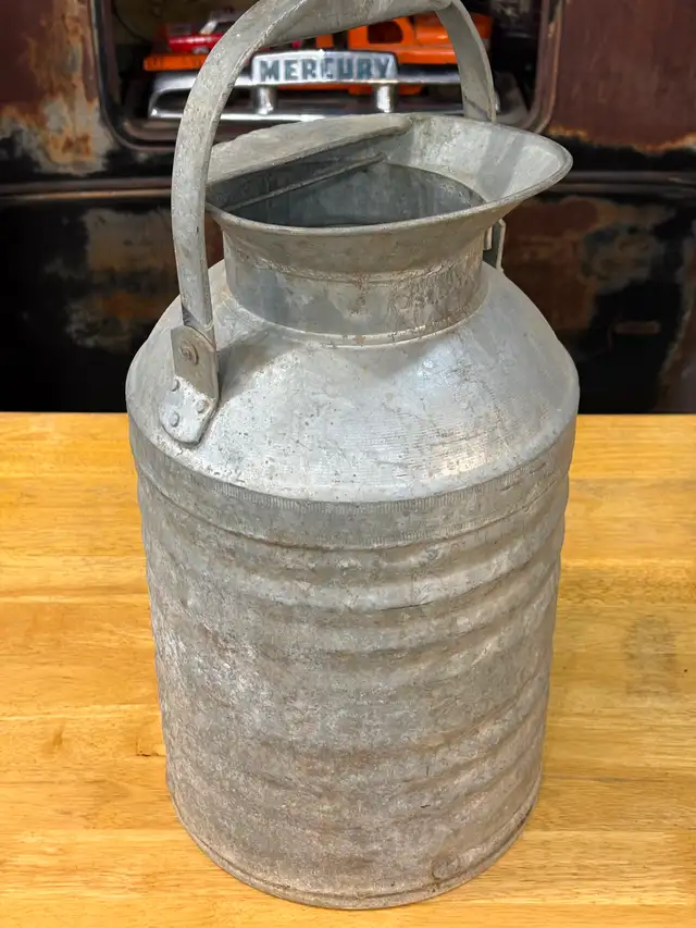 Antique Cream Can - Photo 2