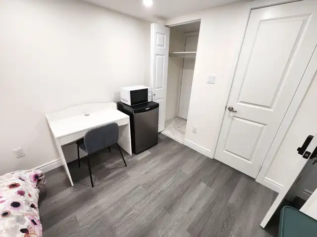 Daily nightly weekly room for rent Keele Wilson Downsview Park - Photo 9