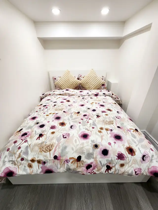 Daily nightly weekly room for rent Keele Wilson Downsview Park - Photo 11