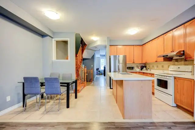 York village Keele/Finch 2rd floor Master Bdrm for Rent $1200 - Photo 5