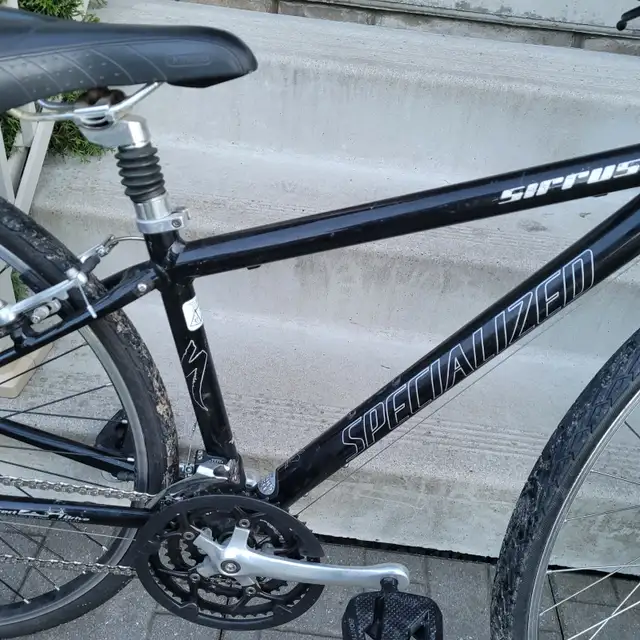 Specialized Sirrus Hybrid bike - Photo 5