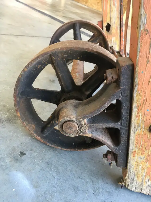 Antique CN Trolley - Photo 3