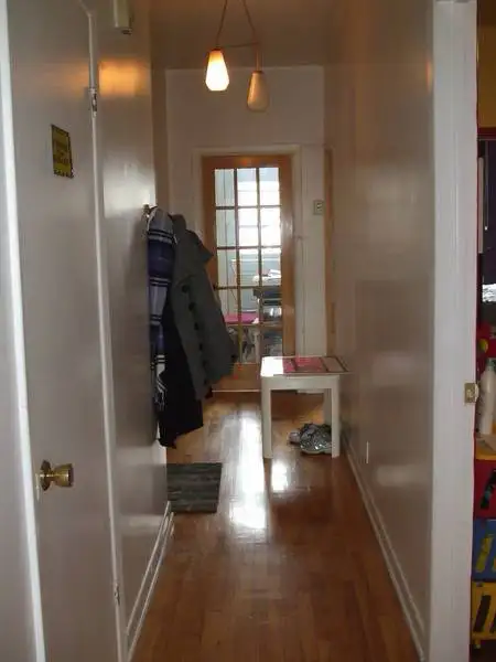 Verdun beau 5 1/2 au 3e étage juillet - Photo 3