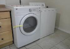 Full furnished basement room for 2 girls to Share @ Poplar Road - Photo 9