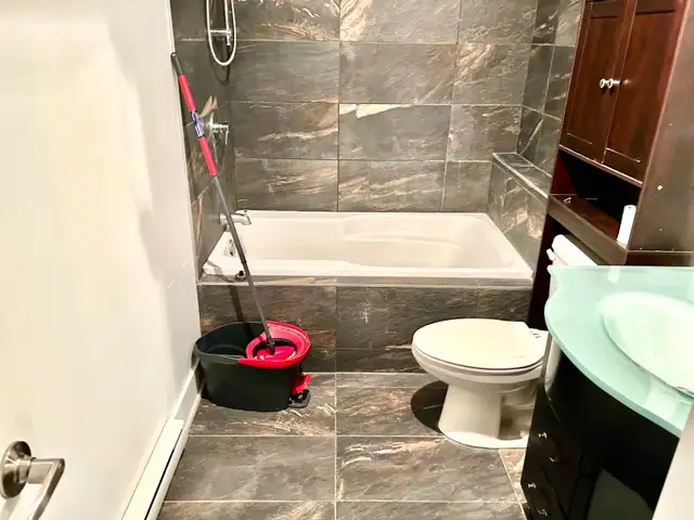 beau logement 3 1/2 renové - Photo 5