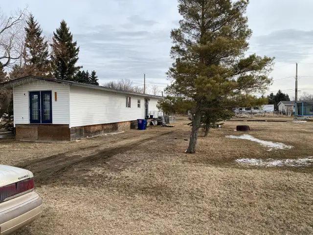 Mobile Home   3 Lots Forsale