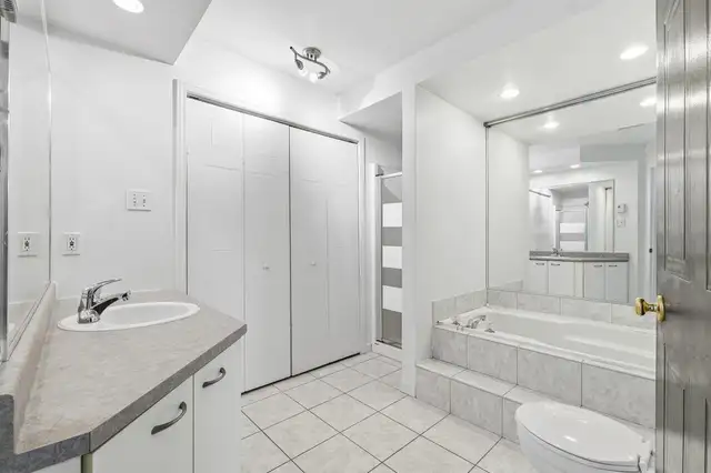 Rare 5 1/2 avec Vue Montagne Bureau   2 Stationnements - Photo 5