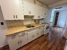 Orillia downtown 2 bdrm for rent - Photo 2
