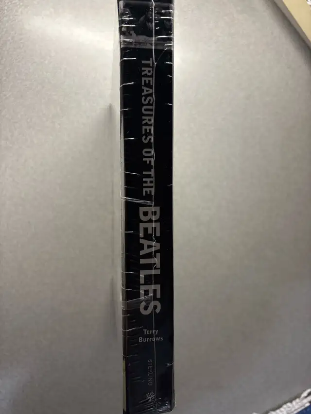 Sealed Beatles Books - Photo 7