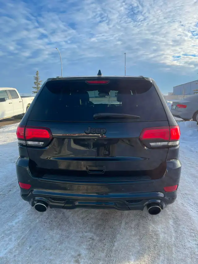 2015 JEEP GRAND CHEROKEE SRT8 – 6.4L - Photo 6