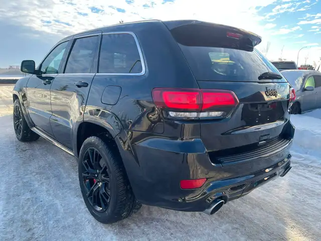 2015 JEEP GRAND CHEROKEE SRT8 – 6.4L - Photo 8