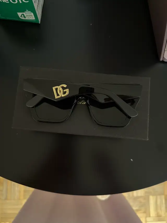 Dolce & Gabbana Sunglasses - Photo 2