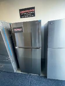 NEW 29" Samsung Top Freezer Fridge (Stainless Steel) 17.6 Cu.Ft
