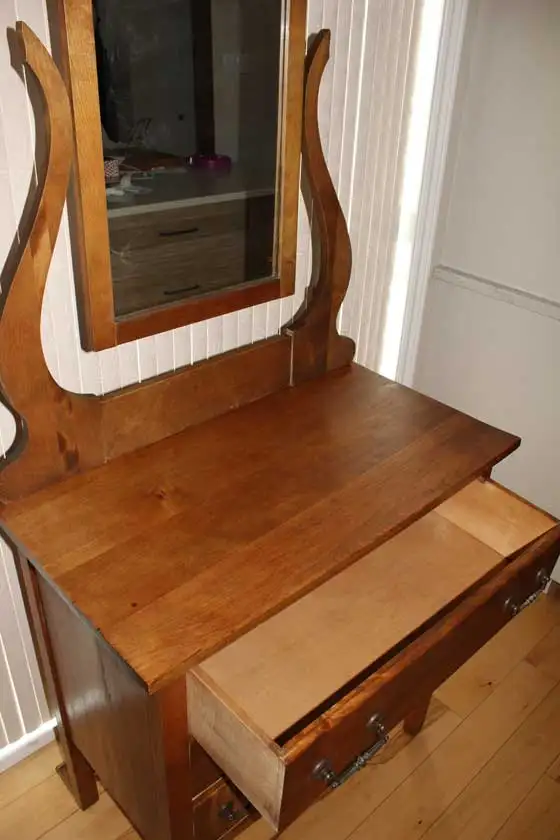 Bureau antique (1890-1910) 125$ livré  une prime - Photo 6