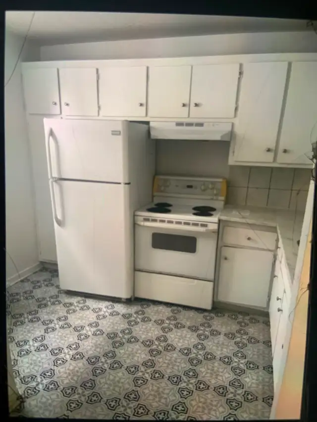 Pie-XI: 3 1/2 sans voisins, électros et internet compris à Homa - Photo 2