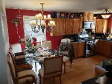 Awesome location 5min walking distance to Ctrain - Photo 4