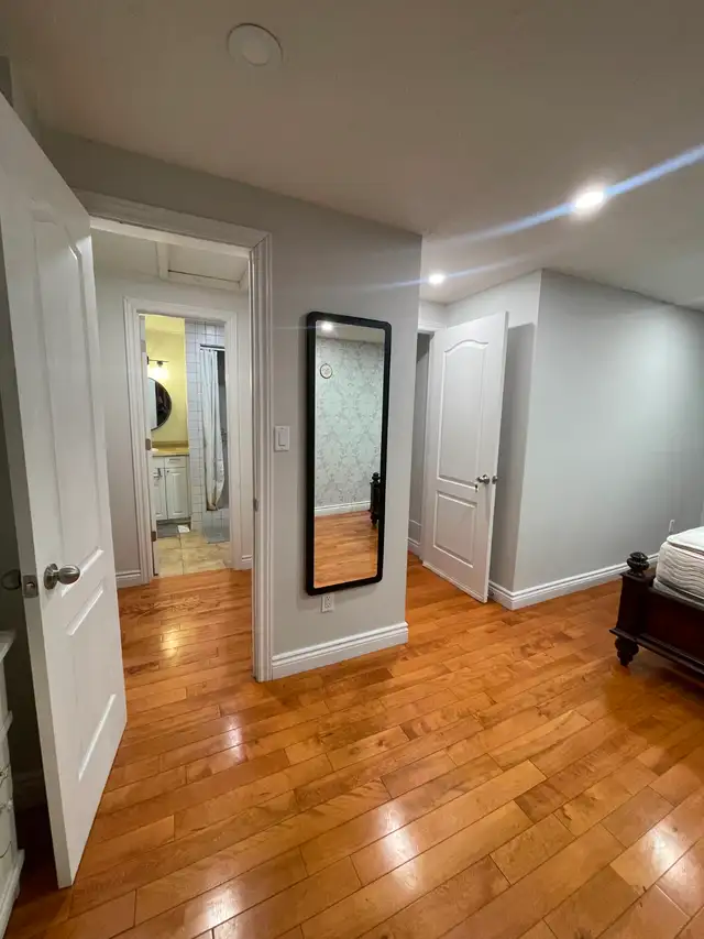 Furnished Room for Rent Oshawa | Ensuite | Parking | Utilities - Photo 6