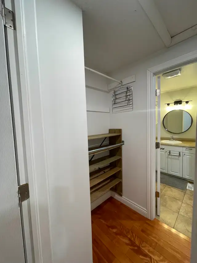 Furnished Room for Rent Oshawa | Ensuite | Parking | Utilities - Photo 10