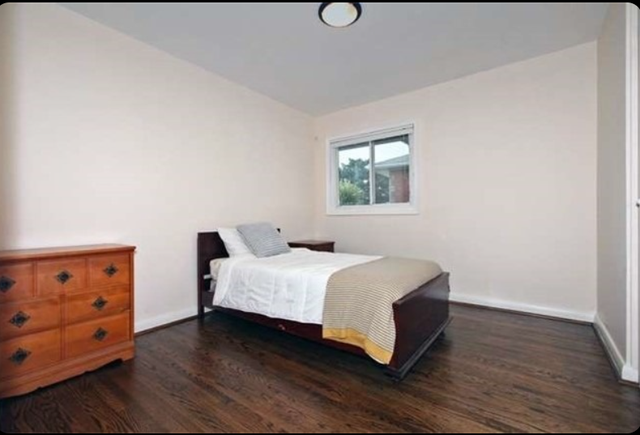 3 bedroom House for Rent - Photo 2