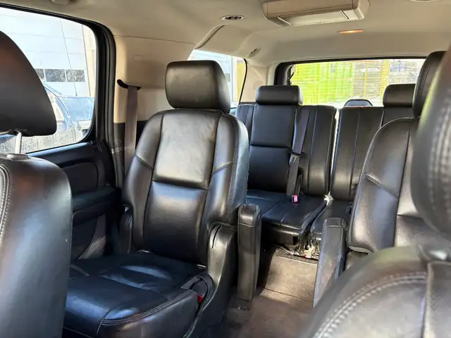 2012 Chevy Suburban - Photo 7