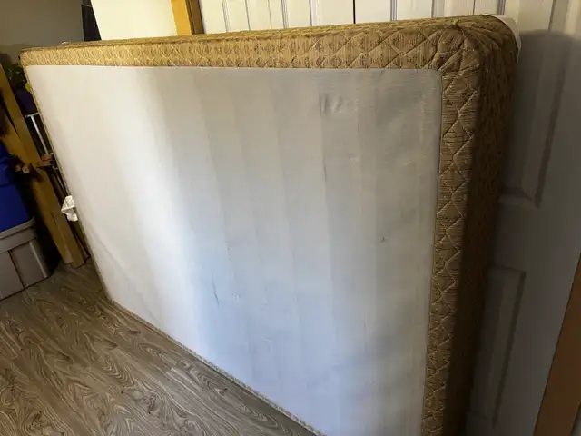 NEW Double Mattress & Used Box Spring (Delivery Available) - Photo 4