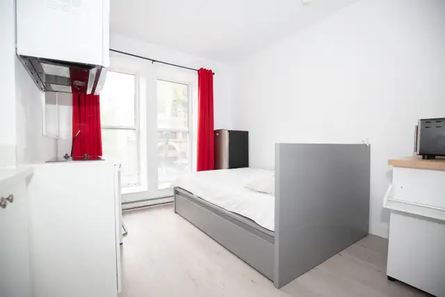 Furnished Studio - DOWNTOWN