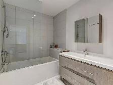 Amazing Apartment near metro station Angrignon for May - Photo 3