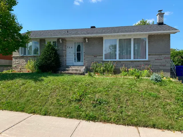 Bonne et grande chambre à la maison à Hull à louer tout inclus - Photo 8