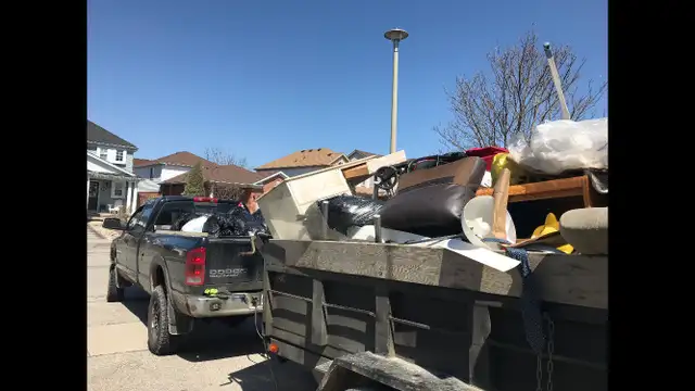 junk waste garbage removal - dump runs - Photo 4