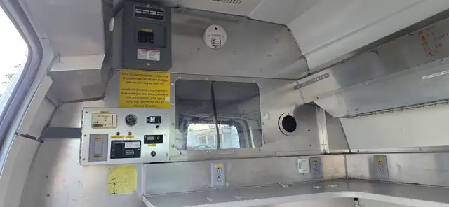 2010 Chevrolet Express Cargo Van High roof Work Shop Generator! - Photo 15