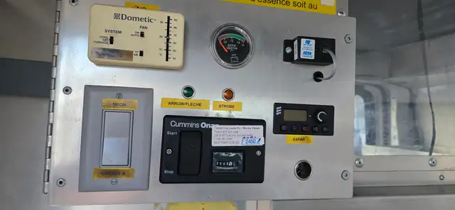 2010 Chevrolet Express Cargo Van High roof Work Shop Generator! - Photo 16