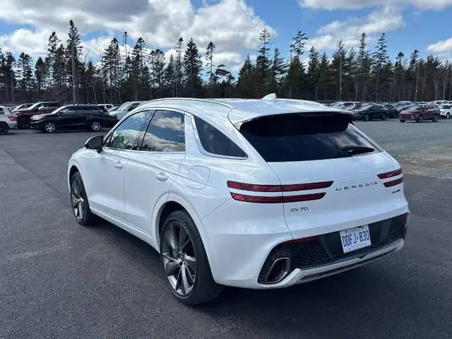 2025 GENESIS GV70 2.5T Advanced Plus AWD CPO, Leather, Navigatio - Photo 9