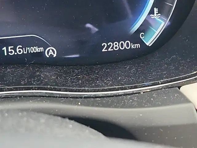 2025 GENESIS GV70 2.5T Prestige AWD CPO, Leather, Moonroof, Navi - Photo 2