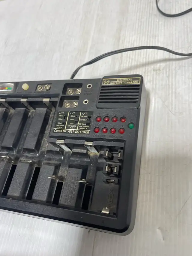 GM Technical Battery Charger - Photo 5