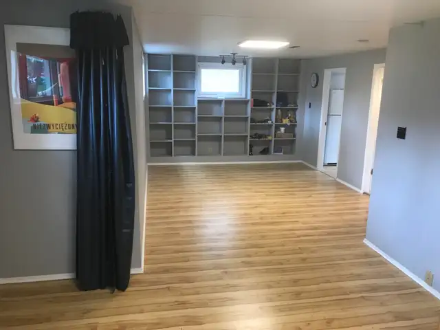 Basement Suite for Rent Newton NE  Edmonton May 1st