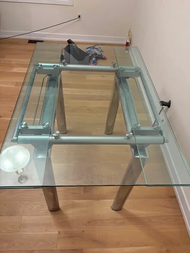 Table(glass-extendable) for sale - Photo 2