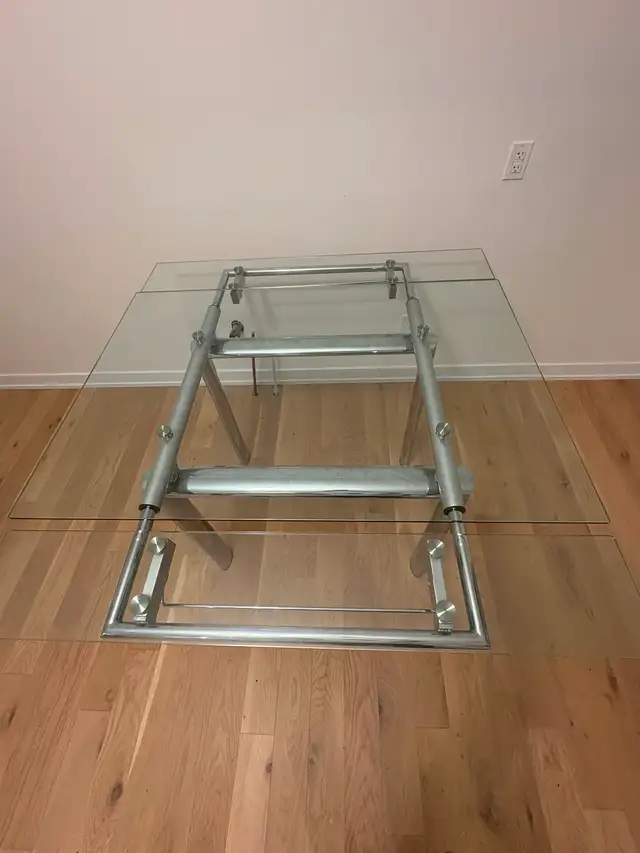Table(glass-extendable) for sale - Photo 4