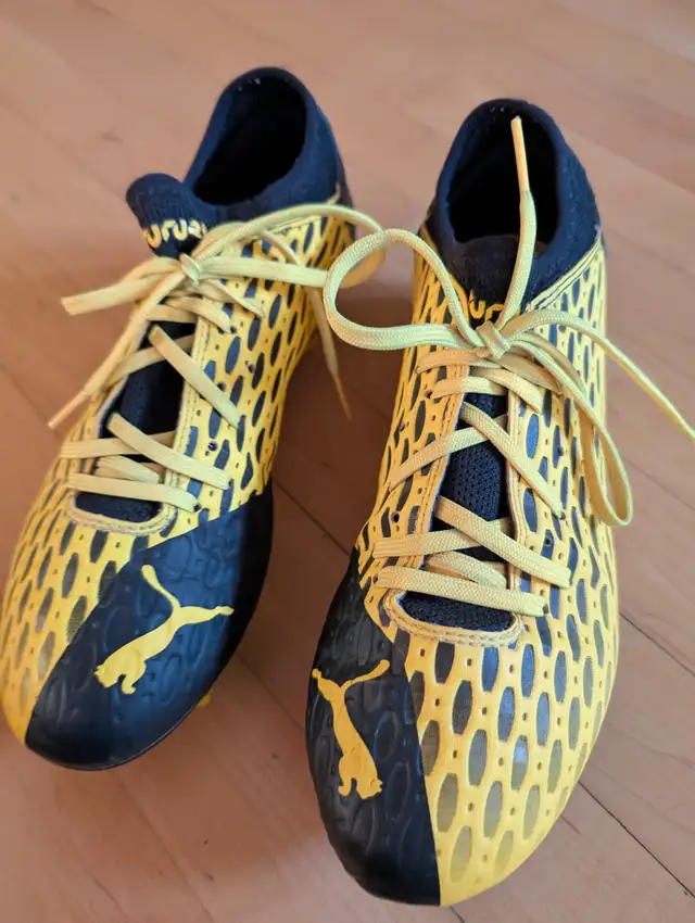 Like New Yellow Kids Size 8 Puma Future 5.3 Cleats - Photo 6