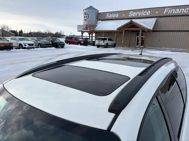 2015 Chevrolet Traverse LT AWD - Photo 5