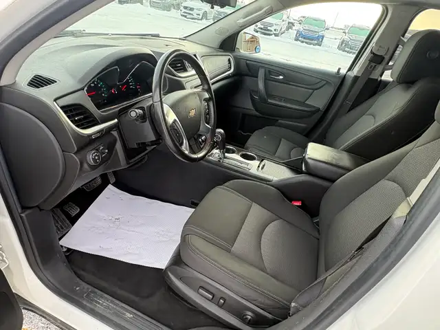 2015 Chevrolet Traverse LT AWD - Photo 19