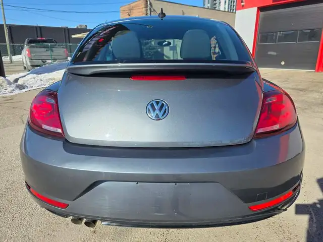 2017 Volkswagen Beetle Coupe Rear Camera - Photo 6